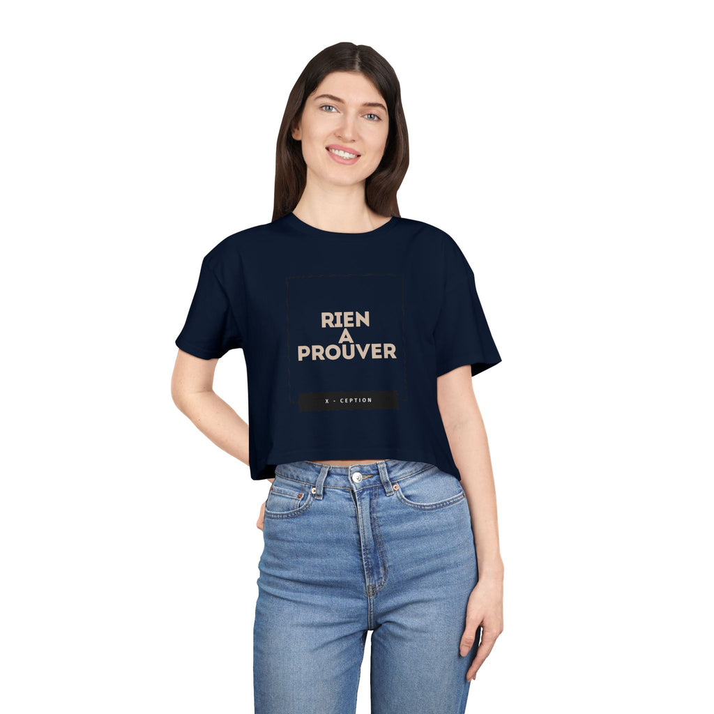 T-shirt court chic X-CEPTION pour femme, design tendance, mode quotidienne, tenue décontractée, style urbain, cadeau pour elle, essentiel pour l'été