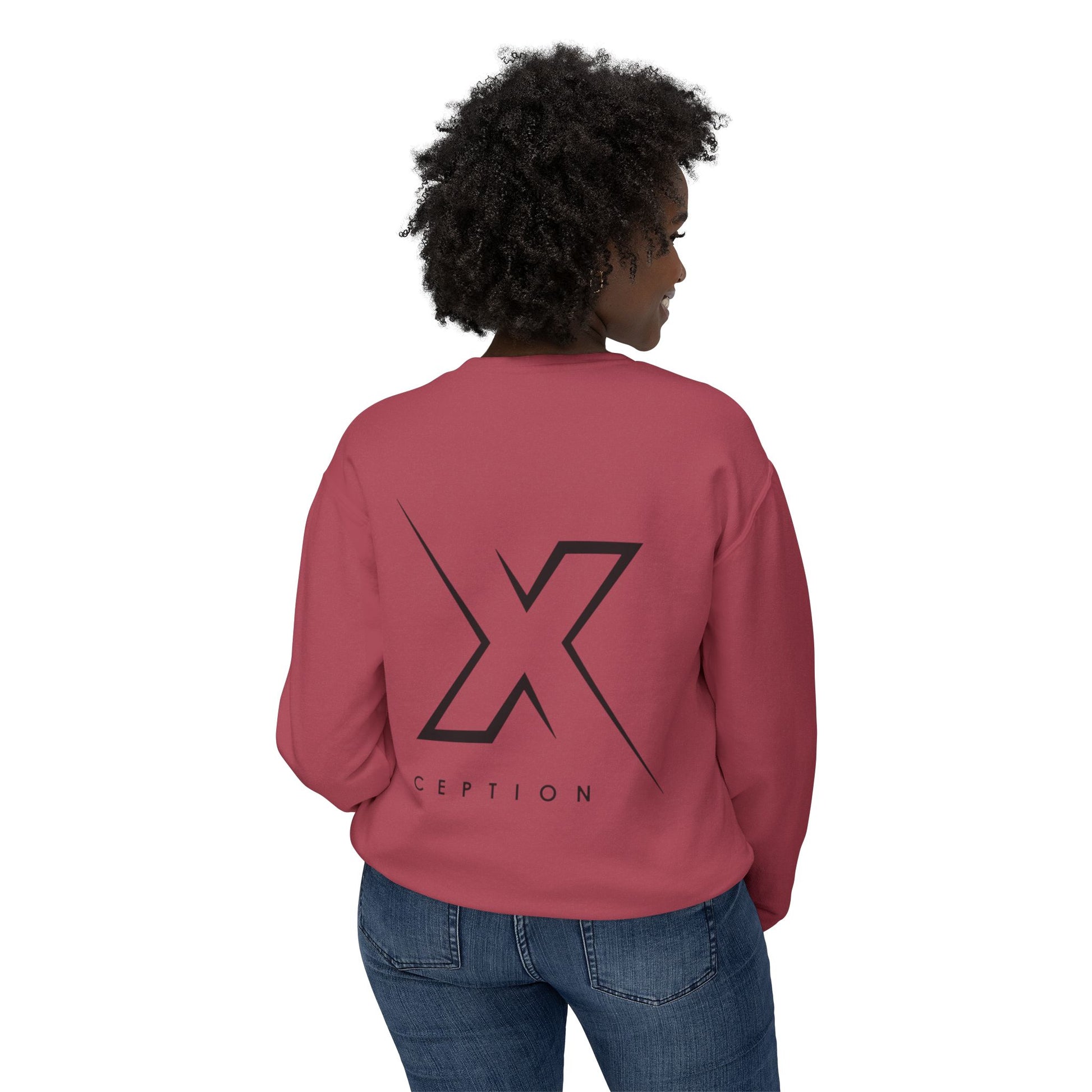 Sweat-shirt ras du cou léger unisexe X-CEPTION au design minimaliste, idéal au quotidien, idéal pour les temps frais et tendance.