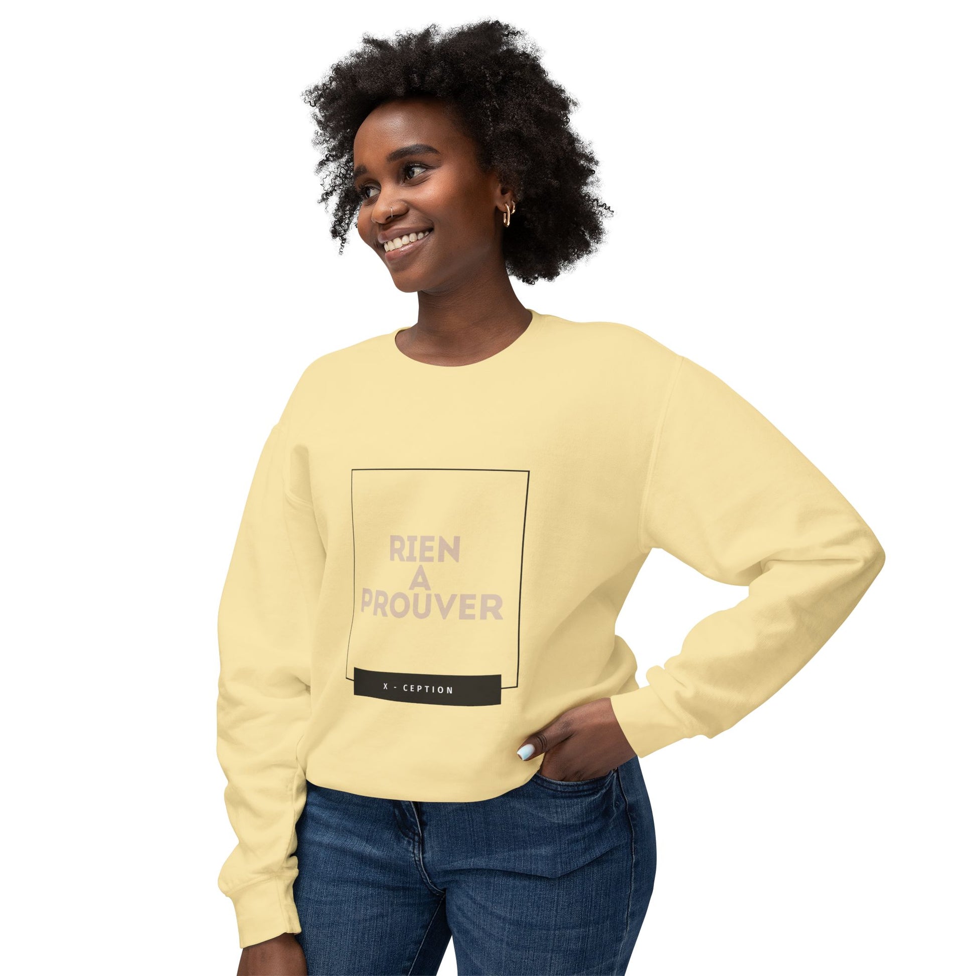 Sweat-shirt ras du cou léger unisexe X-CEPTION au design minimaliste, idéal au quotidien, idéal pour les temps frais et tendance.