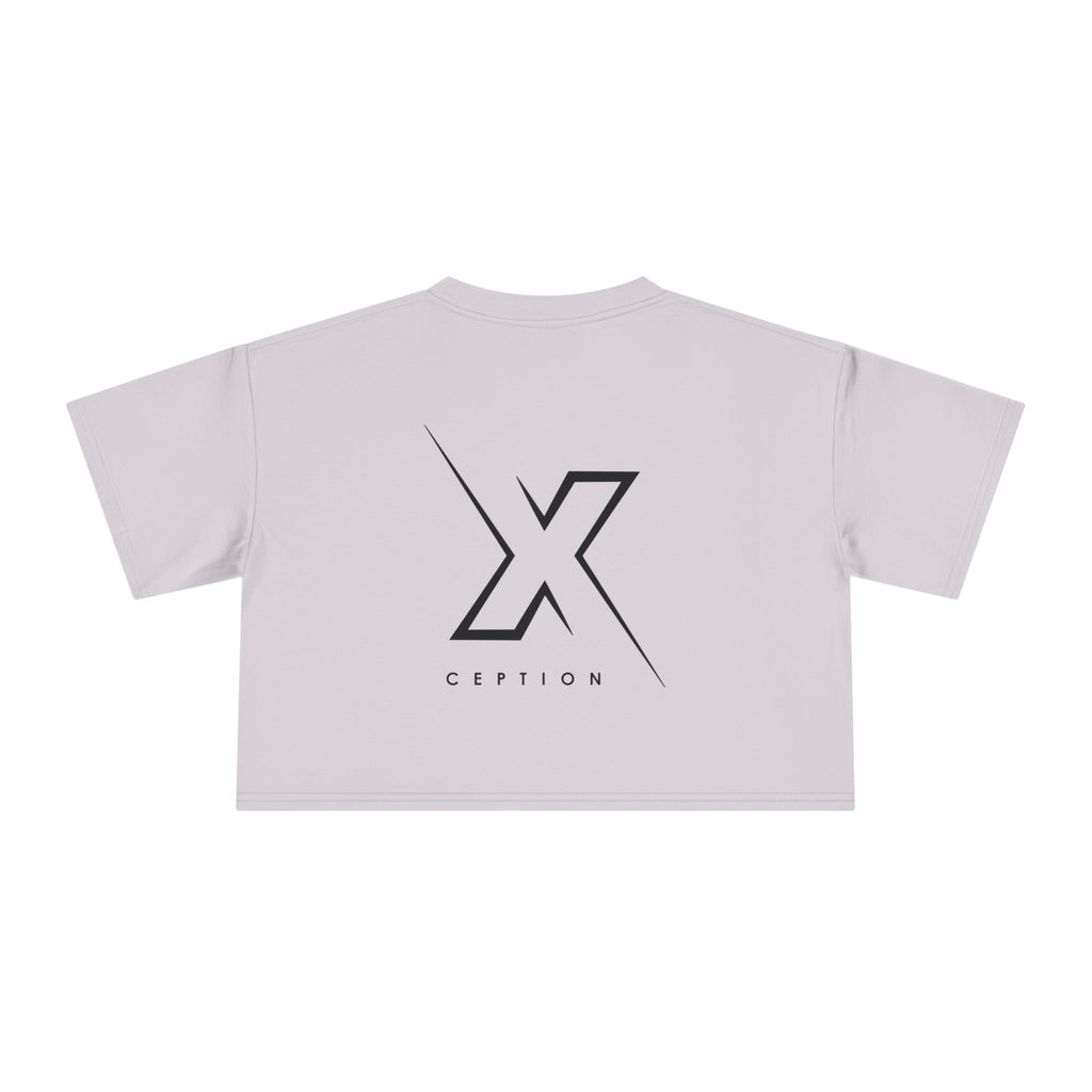 T-shirt court chic X-CEPTION pour femme, design tendance, mode quotidienne, tenue décontractée, style urbain, cadeau pour elle, essentiel pour l'été