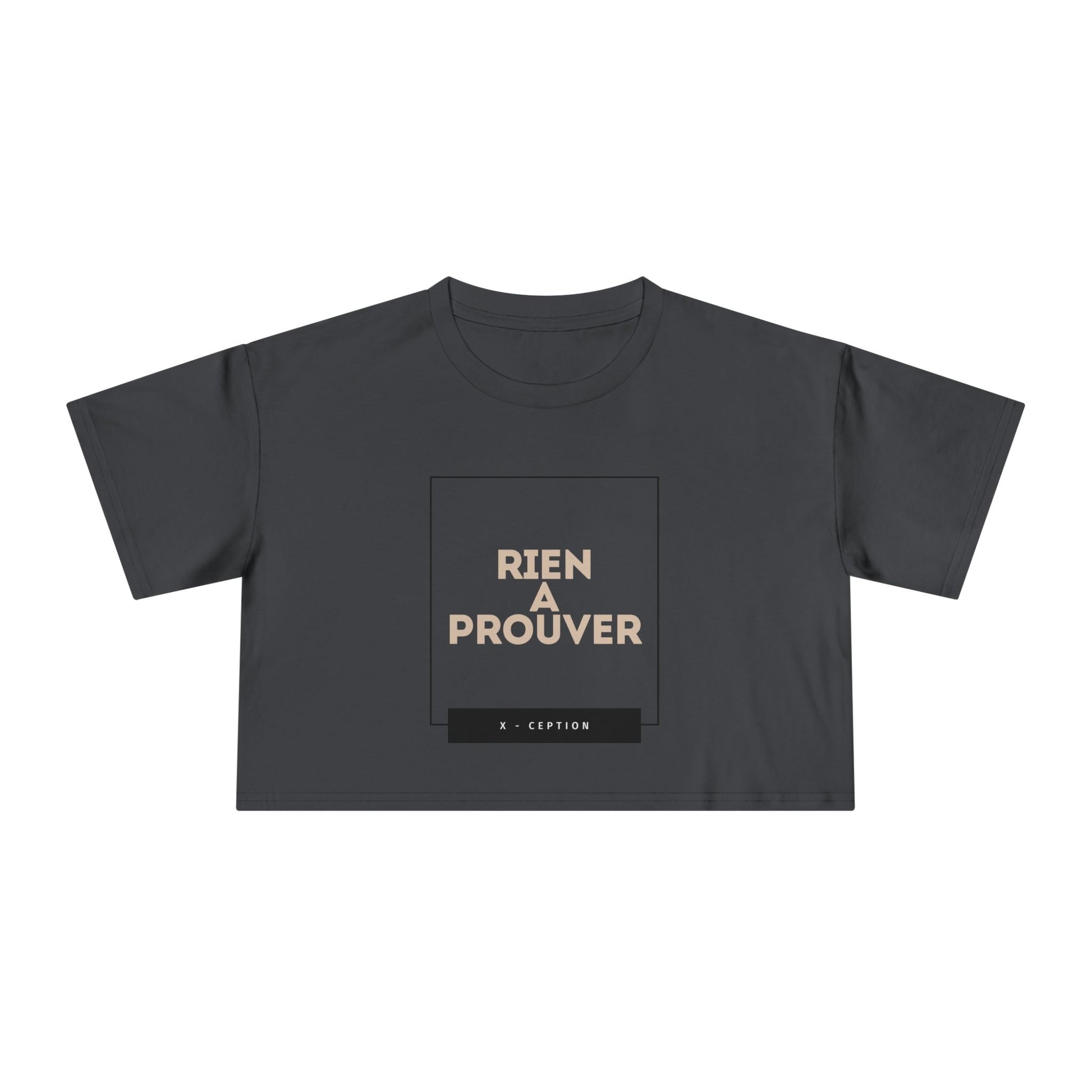 T-shirt court chic X-CEPTION pour femme, design tendance, mode quotidienne, tenue décontractée, style urbain, cadeau pour elle, essentiel pour l'été