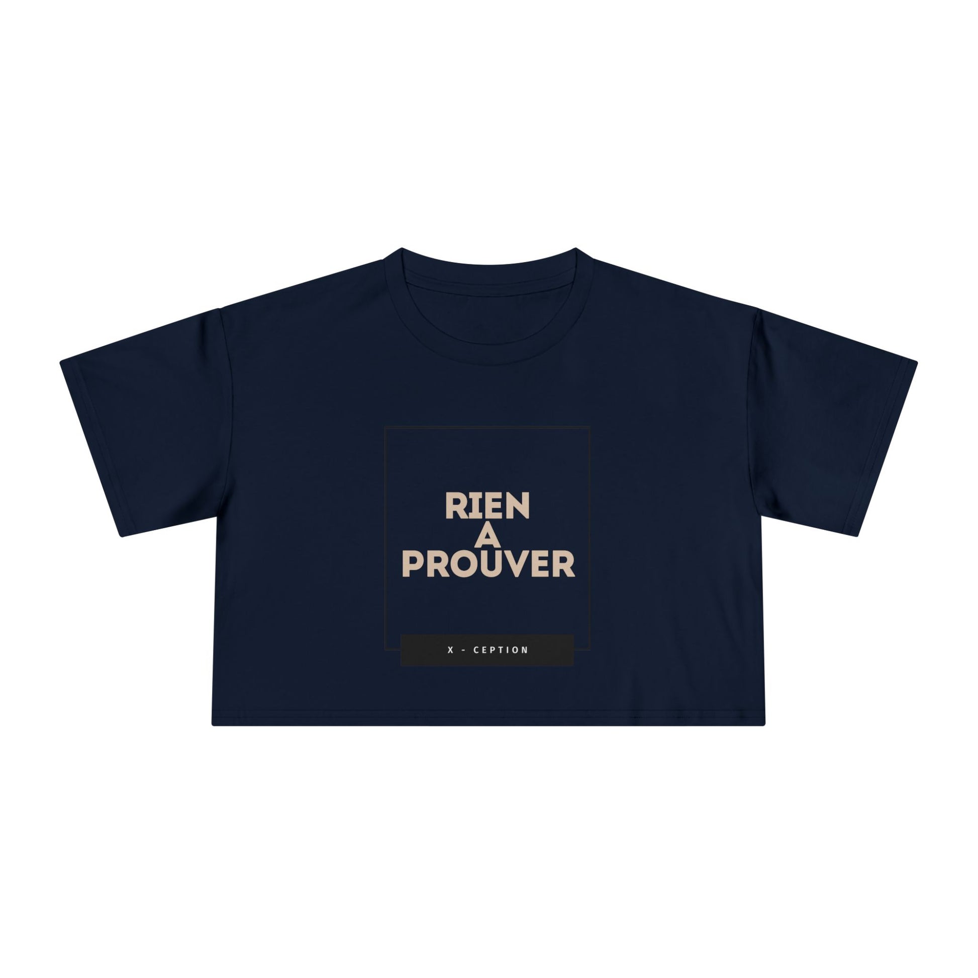 T-shirt court chic X-CEPTION pour femme, design tendance, mode quotidienne, tenue décontractée, style urbain, cadeau pour elle, essentiel pour l'été