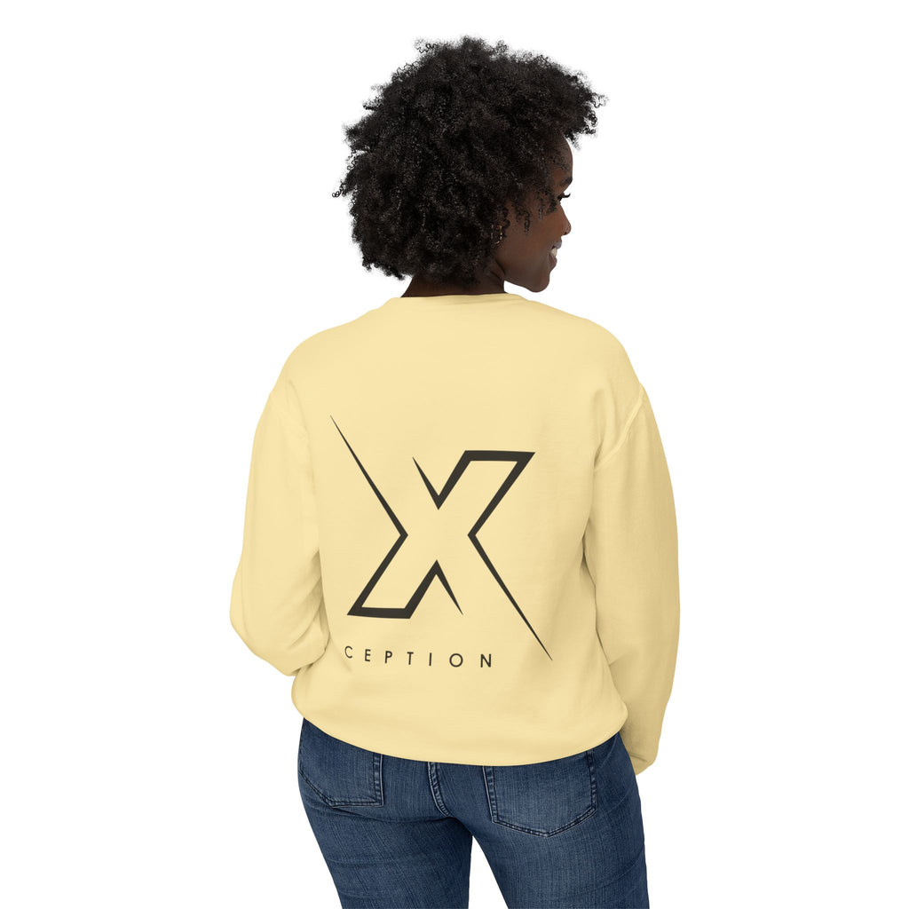 Sweat-shirt ras du cou léger unisexe X-CEPTION au design minimaliste, idéal au quotidien, idéal pour les temps frais et tendance.