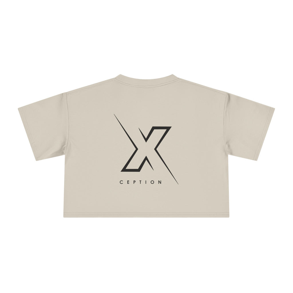 T-shirt court chic X-CEPTION pour femme, design tendance, mode quotidienne, tenue décontractée, style urbain, cadeau pour elle, essentiel pour l'été