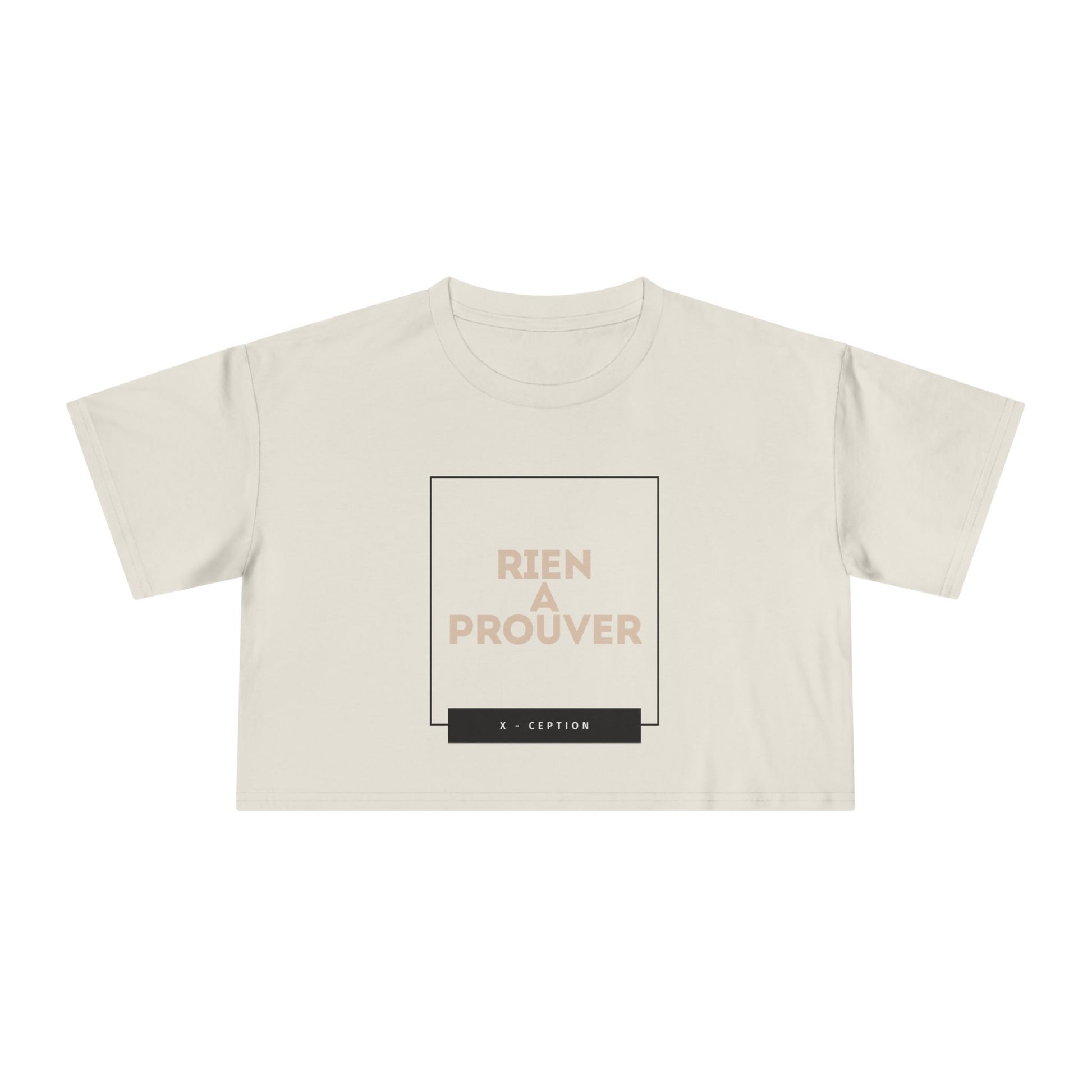 T-shirt court chic X-CEPTION pour femme, design tendance, mode quotidienne, tenue décontractée, style urbain, cadeau pour elle, essentiel pour l'été