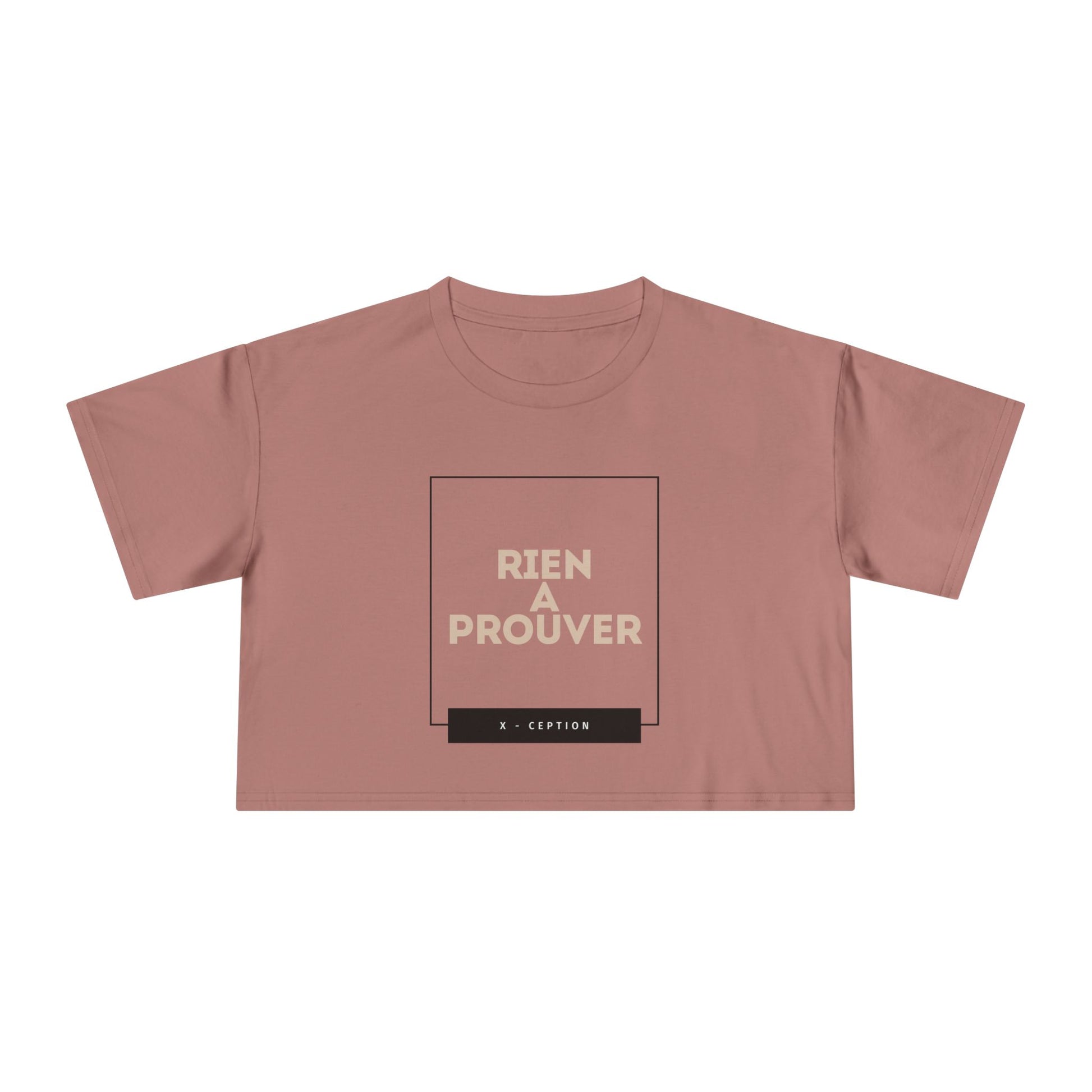T-shirt court chic X-CEPTION pour femme, design tendance, mode quotidienne, tenue décontractée, style urbain, cadeau pour elle, essentiel pour l'été